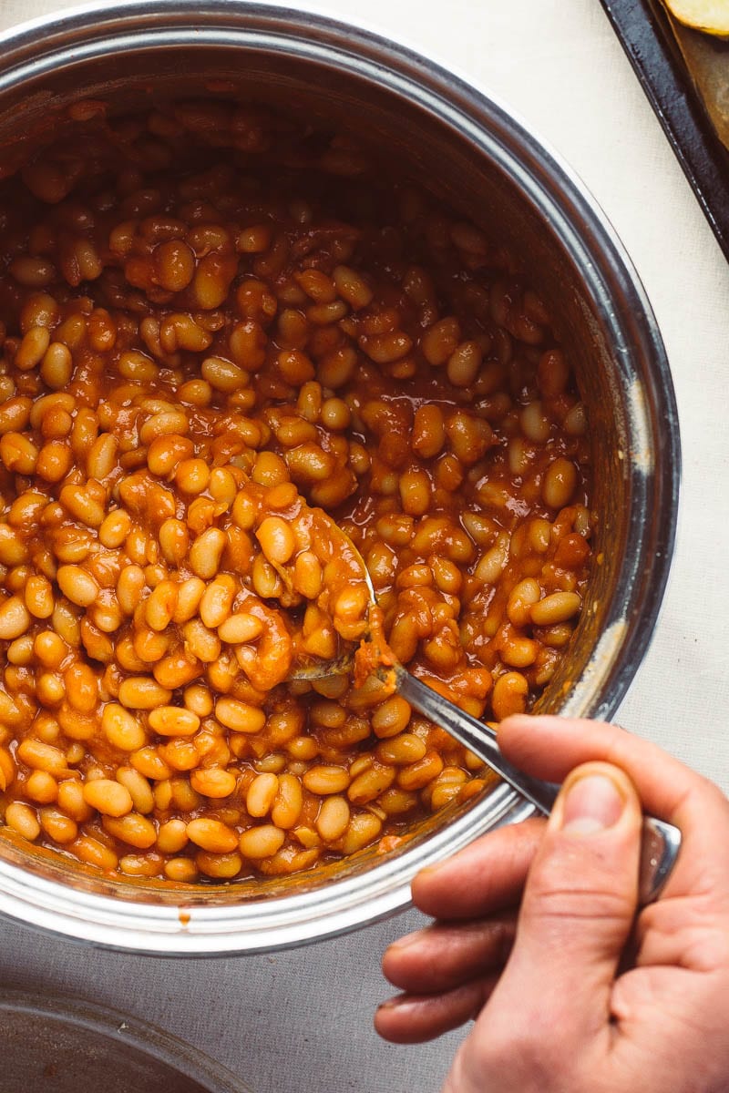 vegan baked beans zoomed